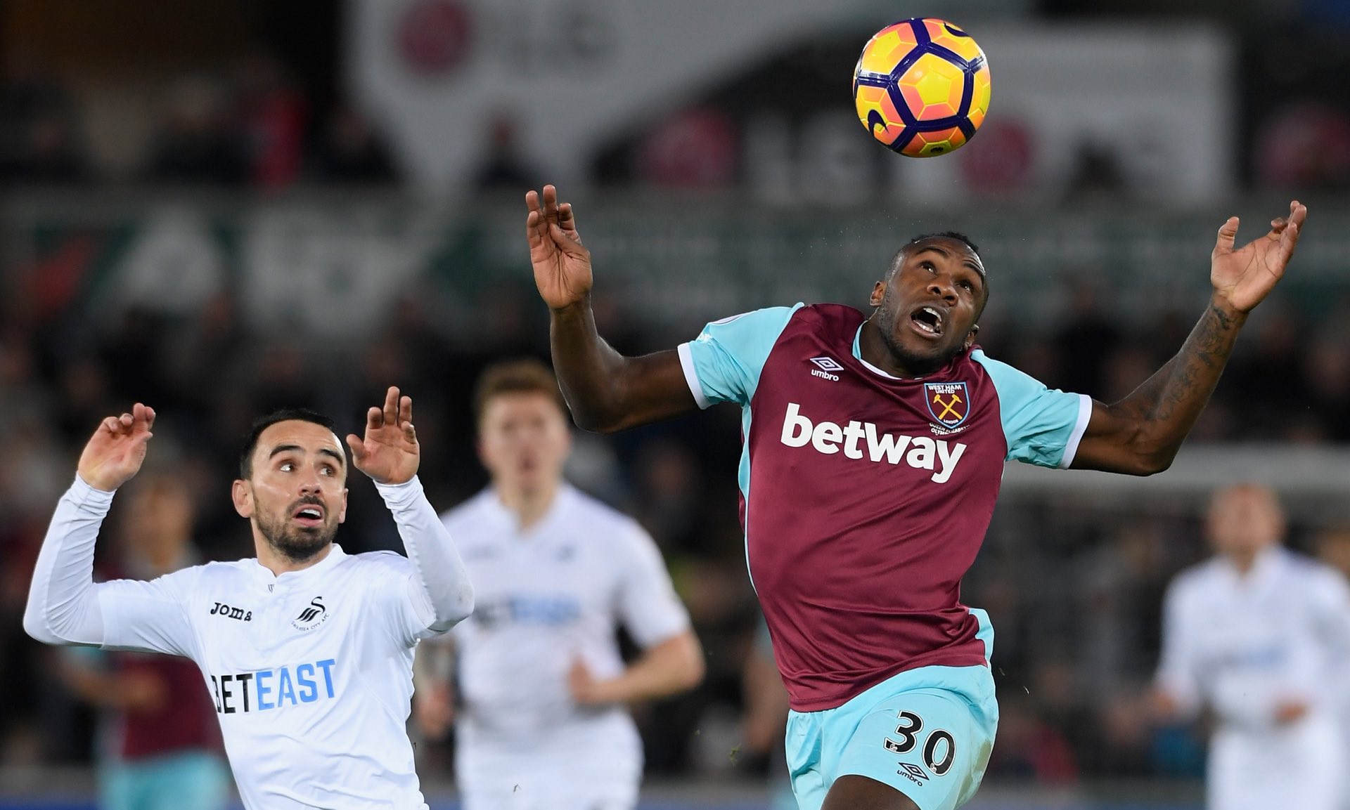 足球界占据 足球界占据